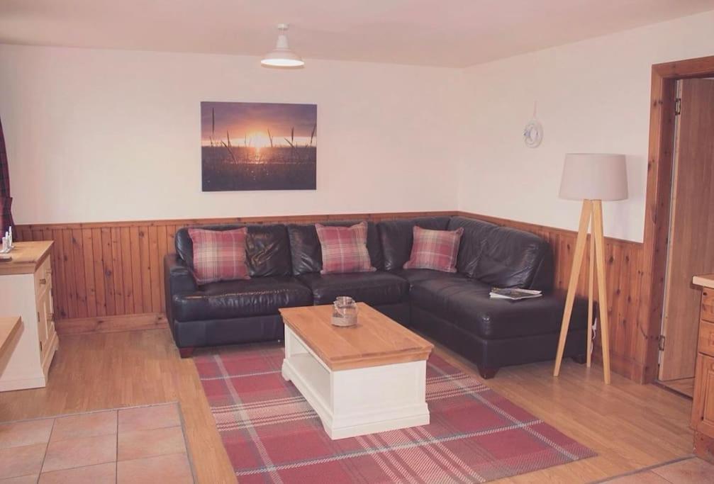 Dolphin View Cottages Portmahomack Esterno foto